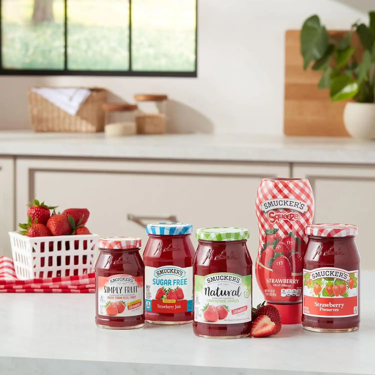 Smucker's Natural Strawberry Fruit Spread, 17.25 Ounces